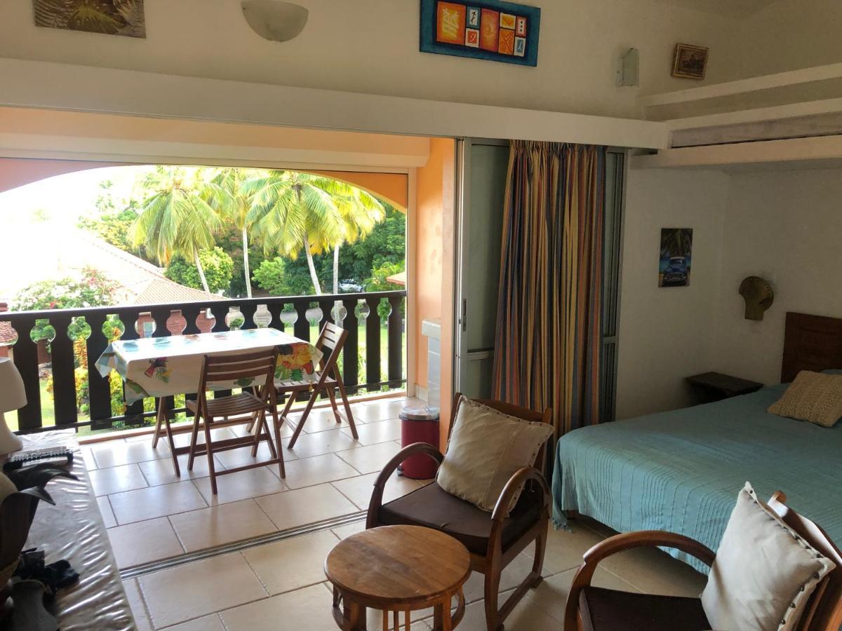 Case Coco A Sainte Anne Avec Wifi Vue Mer Экстерьер фото